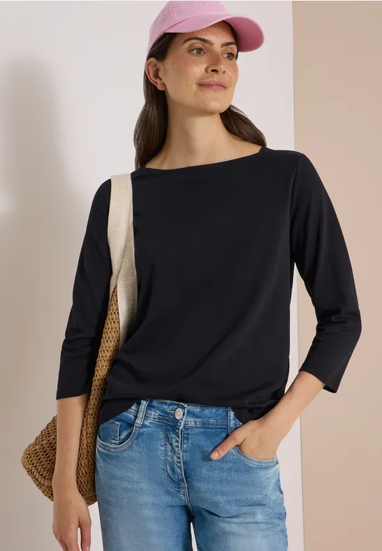 Klassisches Baumwollshirt mit U-Boot-Ausschnitt