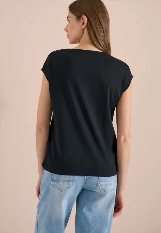 Locker geschnittenes Shirt mit V-Ausschnitt