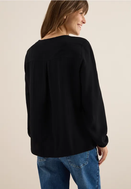 Weiche Viskosebluse mit Tunnelzug