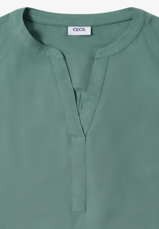Weiches Essential mit Split-Neck