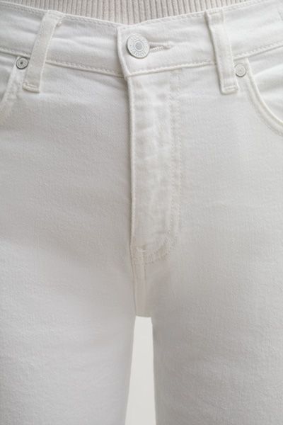 Hochgeschnittene Tapered 7/8 Jeans