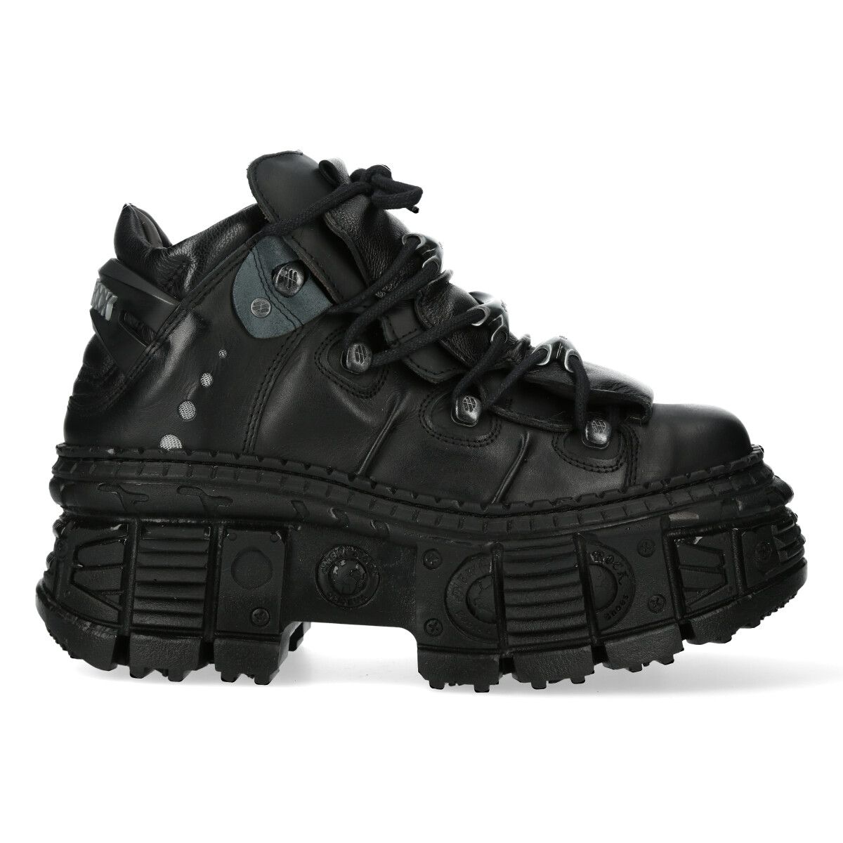 Plateau-Stiefeletten mit metallischen Krallen