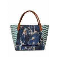Shopper mit künstlerischem Print-Mix