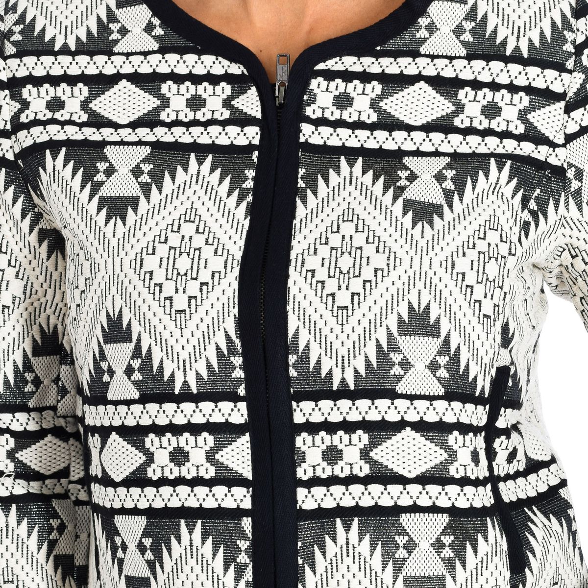 Jacke mit geometrischem Muster