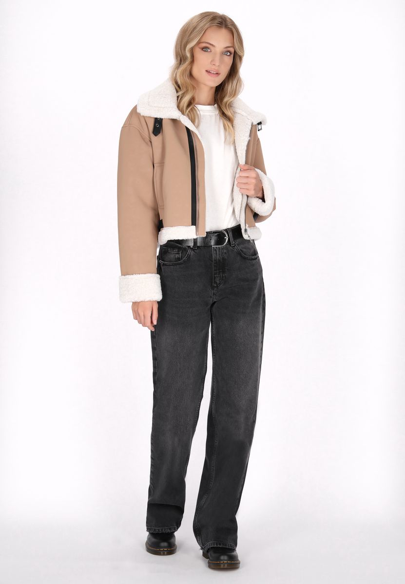 Kurze Shearling-Jacke in Camel