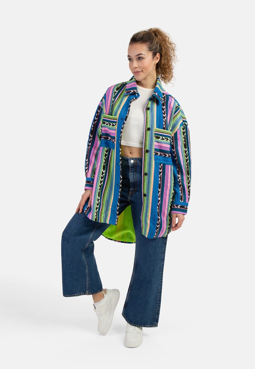 Übergroße Hemdjacke mit Ethno-Muster