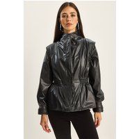 Übergroße Kunstlederjacke mit Taillierung