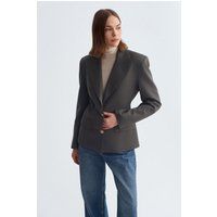 Taillierter Krepp-Blazer mit Schalkragen