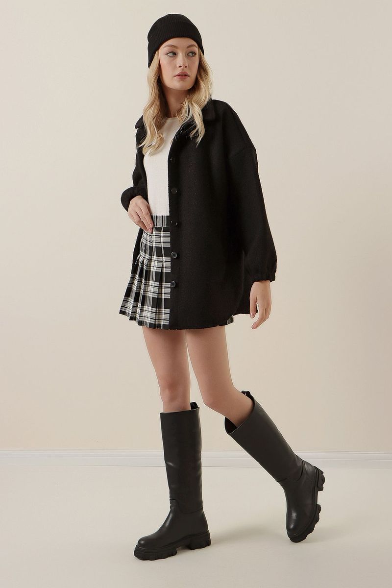 Texturierte Jacke mit Knopfleiste