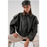 Übergroße Kunstlederjacke mit Reißverschluss