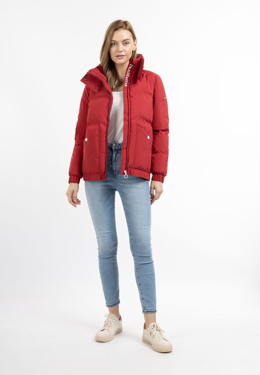 Kurze wattierte Winterjacke mit Kragen