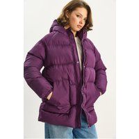 Warme Steppjacke mit Kapuze