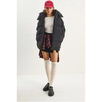 Übergroße gesteppte Pufferjacke mit Kapuze