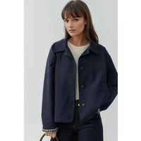 Knopfjacke mit Karo-Innenfutter