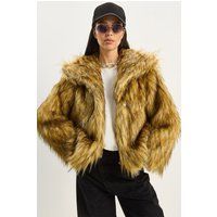 Oversize-Statementjacke aus Kunstfell
