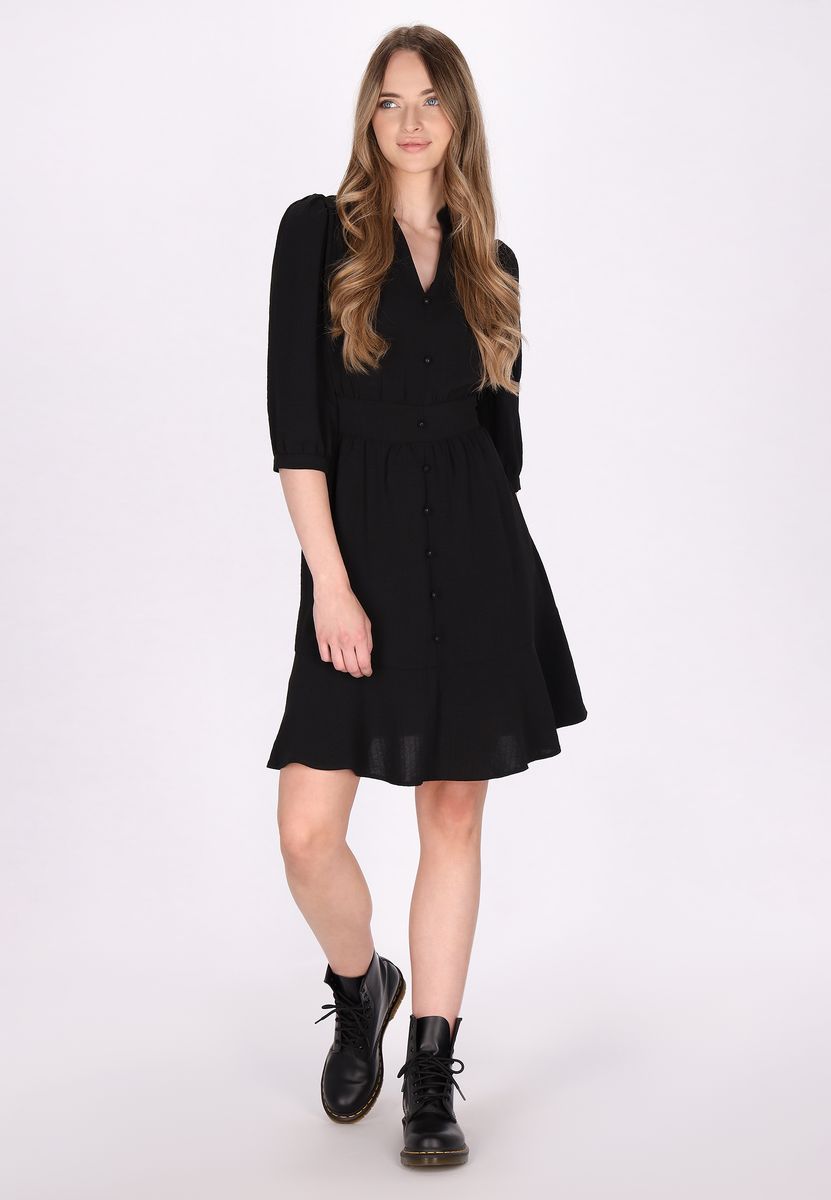 Elegantes Hemdblusenkleid mit ausgestelltem Rock