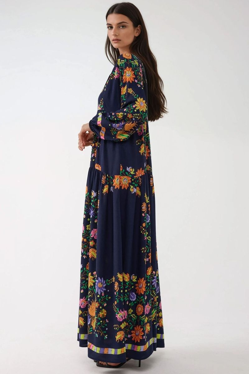 Fließendes Maxikleid mit Blumenmuster