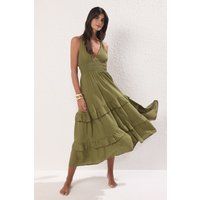 Gestuftes Maxikleid mit Smoktaille