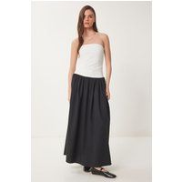 Trägerloses Maxikleid im Color-Blocking-Stil