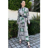 Geometrisches Maxikleid mit Gürtel