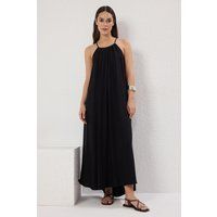 Fließendes Maxikleid mit Neckholder