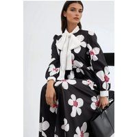 Geblümtes Maxikleid mit Schluppenkragen
