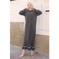 Rippstrick-Maxikleid mit Rüschensaum