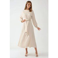 Strukturiertes Maxikleid mit Bindegürtel
