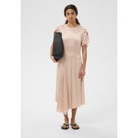 Fließendes Satin-Midi mit asymmetrischem Saum
