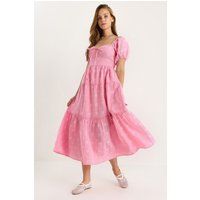 Gesticktes Maxikleid mit Herzausschnitt