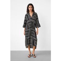Locker geschnittenes Midikleid mit geometrischem Muster