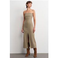 Trägerloses tailliertes Midikleid mit Schlitz