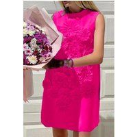 Ärmelloses Minikleid mit Blumenstickerei