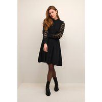 Elegantes Kleid mit Spitzenärmeln