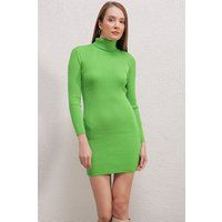Rippstrick-Minikleid mit Rollkragen