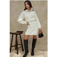 Geripptes Mini-Strickkleid mit Reißverschluss
