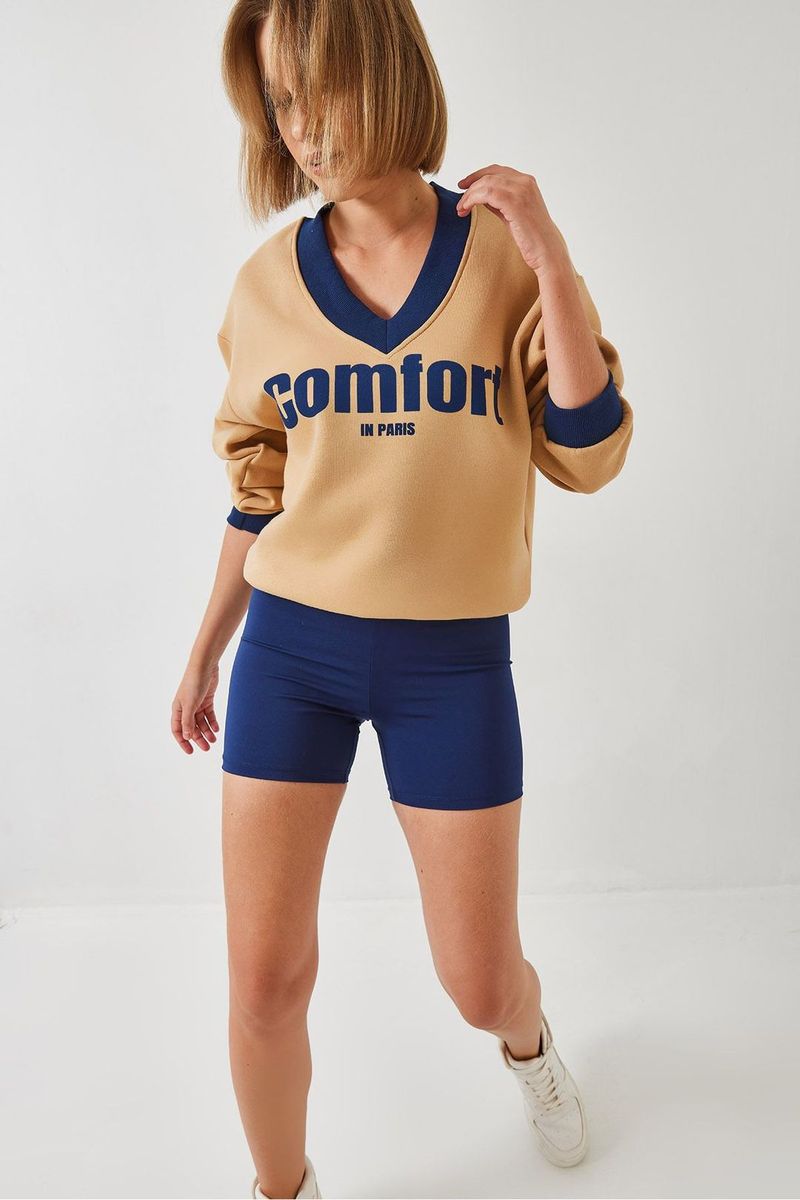 V-Ausschnitt Sweatshirt mit Comfort-Print