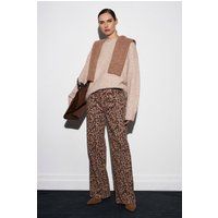 Hochgeschnittene Weite Jeans mit Leopardenmuster