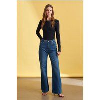 Hochtaillierte Jeans mit weitem Bein