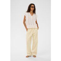 Weite Jeans mit Frontfalten