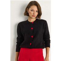 Weicher Strickcardigan mit Herzknöpfen