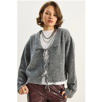 Oversized-Strickjacke mit Bindedetails