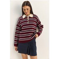 Gestreifter Strickpullover mit Polokragen