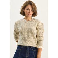 Grobstrickpullover mit klassischem Zopfmuster