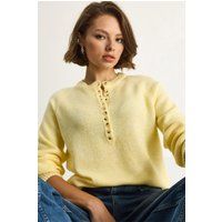 Lässiger Strickpullover mit Henley-Ausschnitt