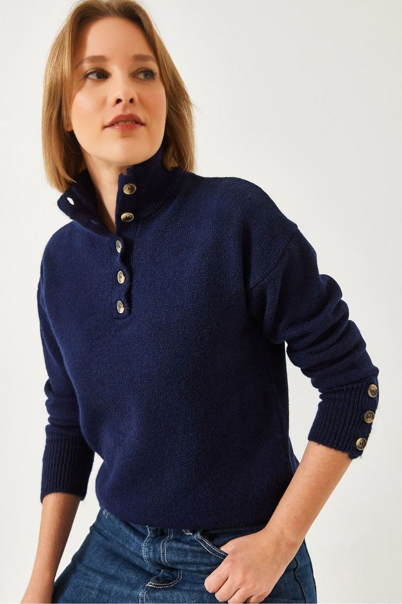 Lockerer Crop-Pullover mit Knopfkragen
