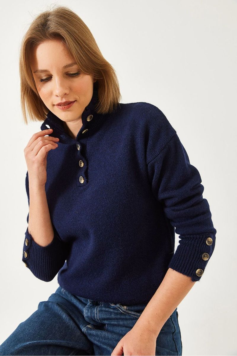 Lockerer Crop-Pullover mit Knopfkragen
