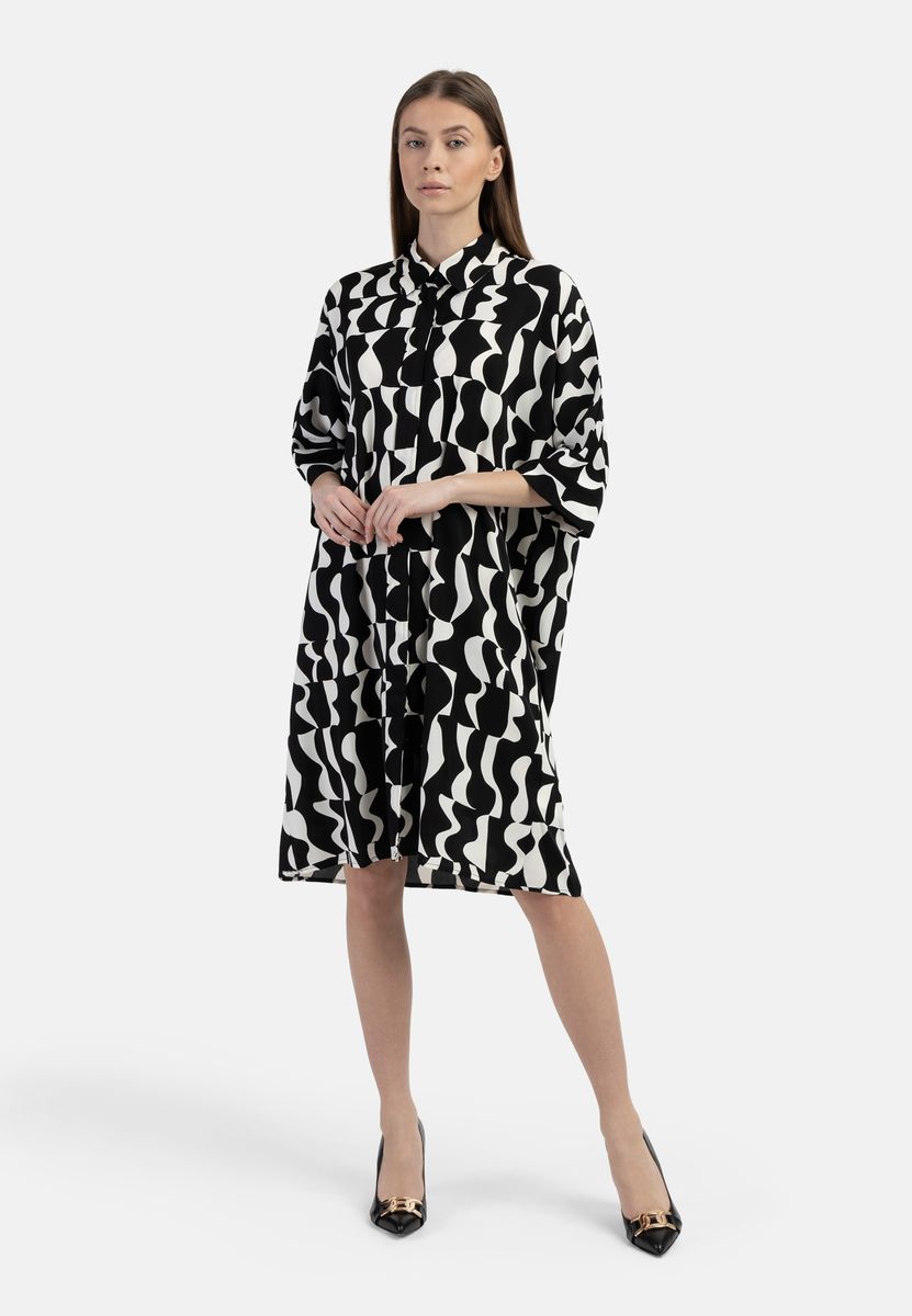 Oversize-Hemdkleid mit grafischem Muster