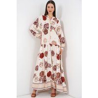 Gestuftes Maxikleid mit Blumenmuster