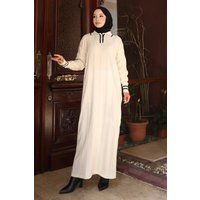 Strick-Maxikleid mit Polokragen